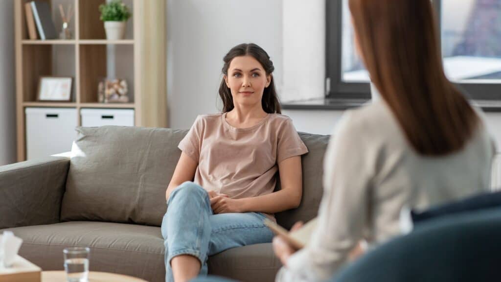 A woman attends EMDR therapy in Boca Raton.